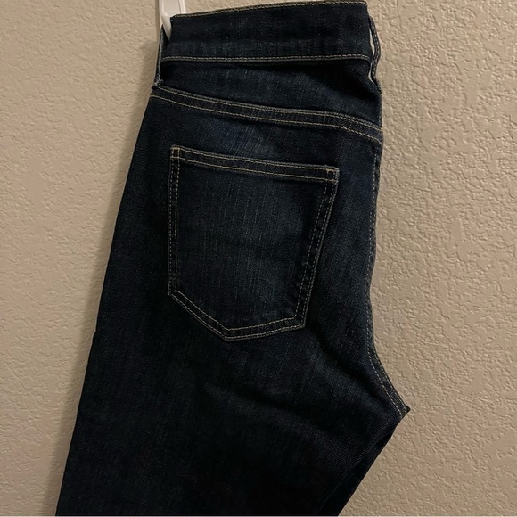 Banana Republic Girlfriend jean - Picture 3 of 6